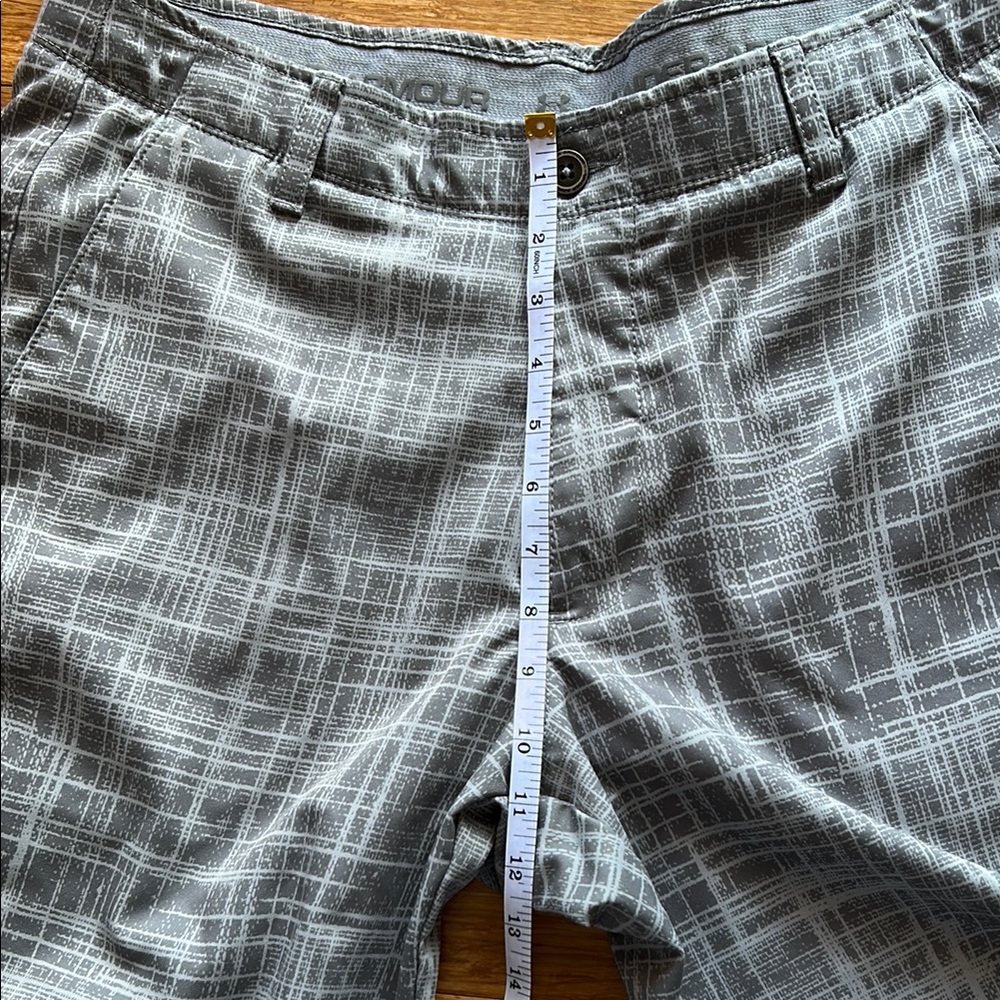 Men’s Under Armour UA Golf  Plaid Gray Shorts size 36 - Picture 5 of 7